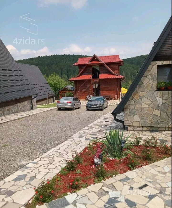 5-etažna kuća | 4zida