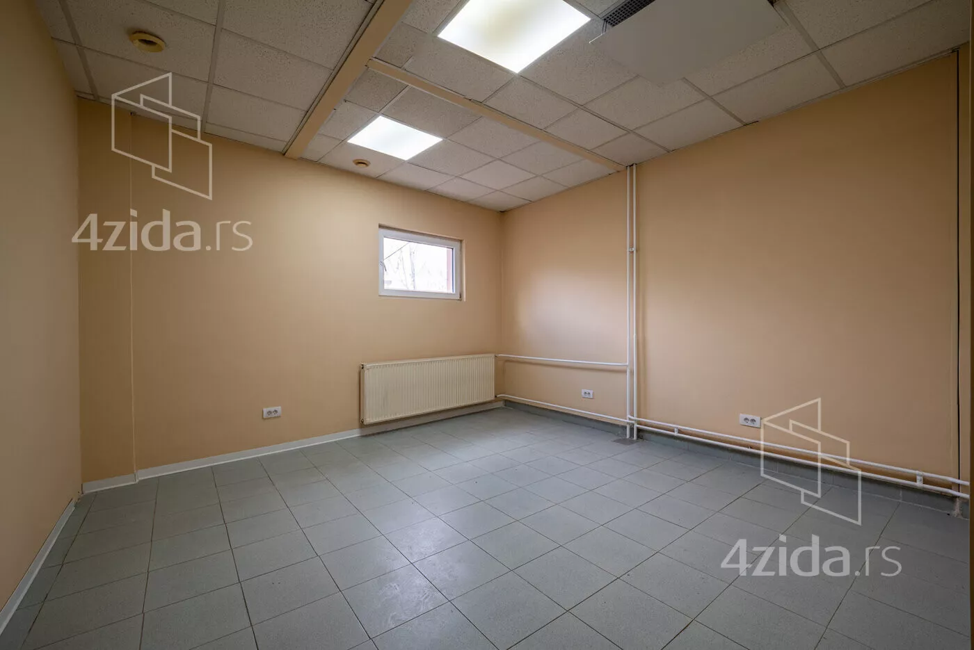 Poslovna zgrada | 4zida