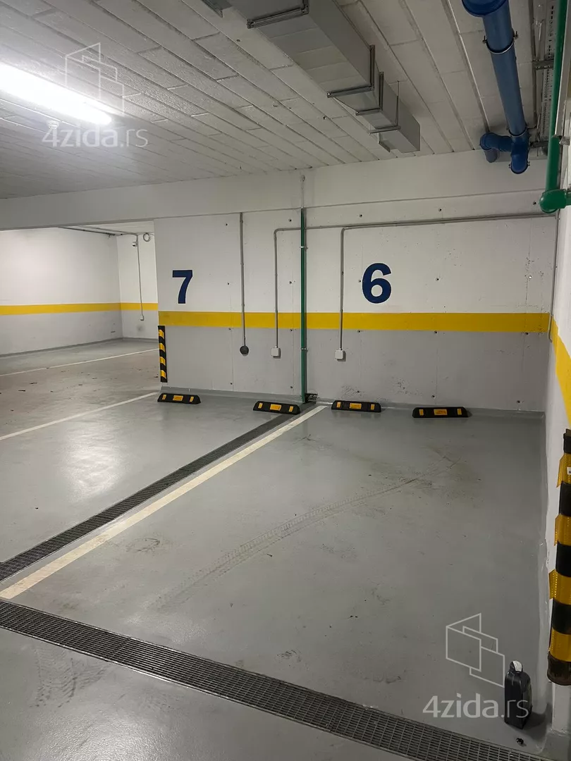 Garaža/Parking | 4zida