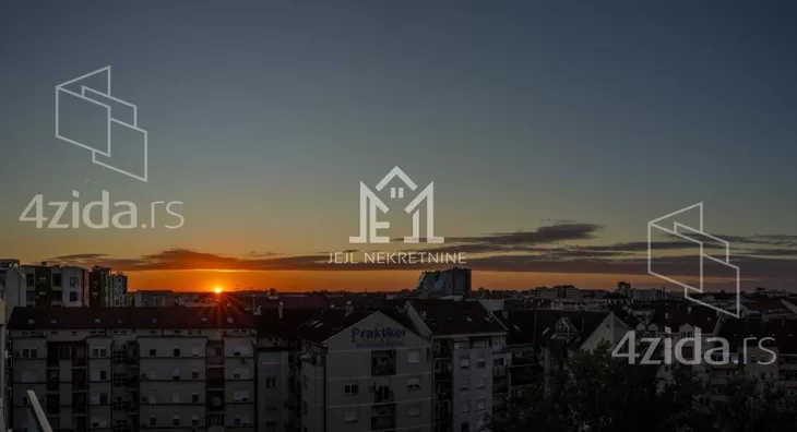 Šestosoban stan | 4zida