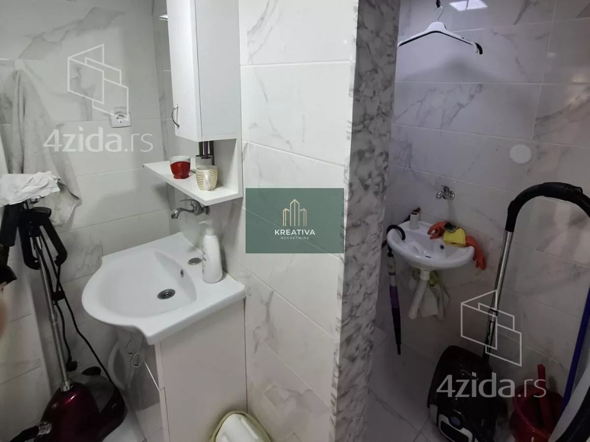 Lokal | 4zida
