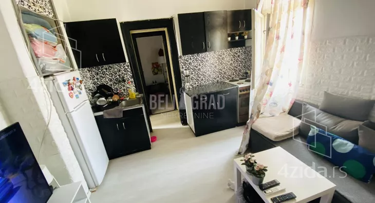 Šestosoban stan | 4zida