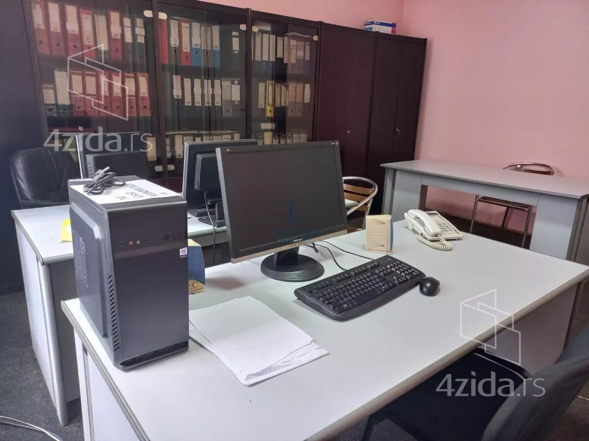 Poslovni prostor | 4zida