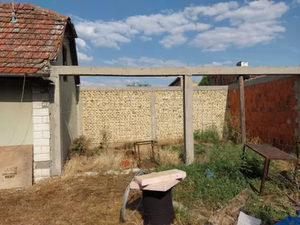 Mali Bajmok | 4zida.rs