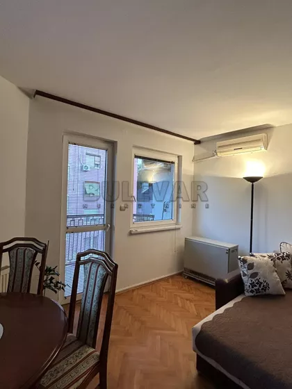 Pasterova | 4zida.rs