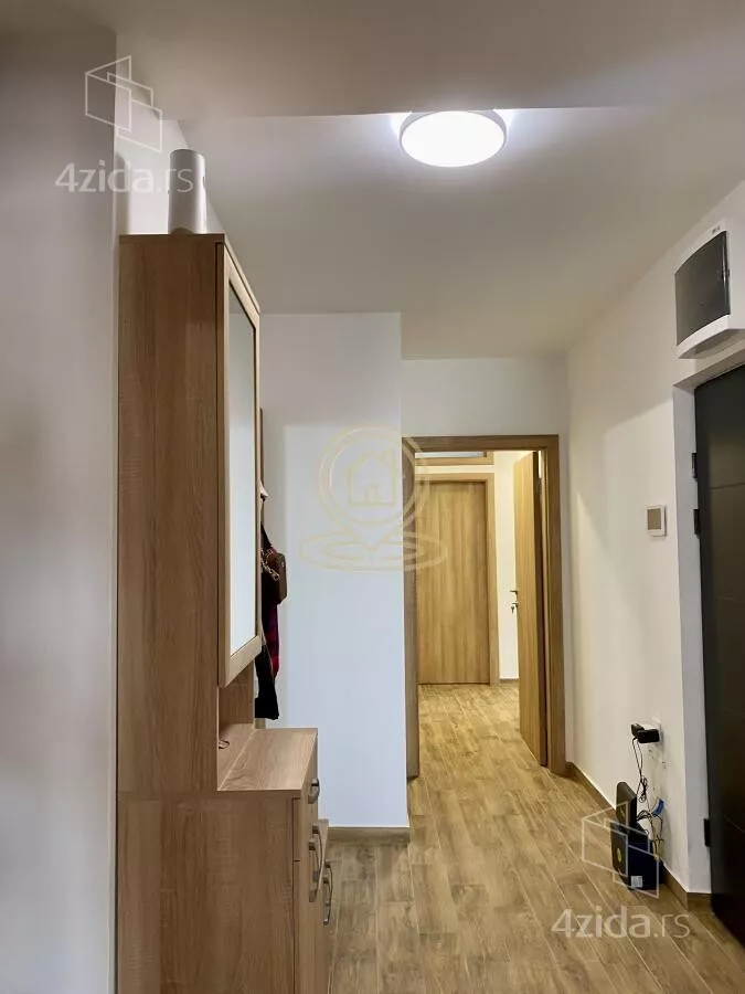 Četvoroiposoban stan | 4zida