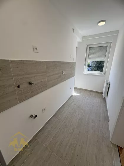 Bulevar Patrijarha Pavla (Somborski Bulevar) | 4zida.rs