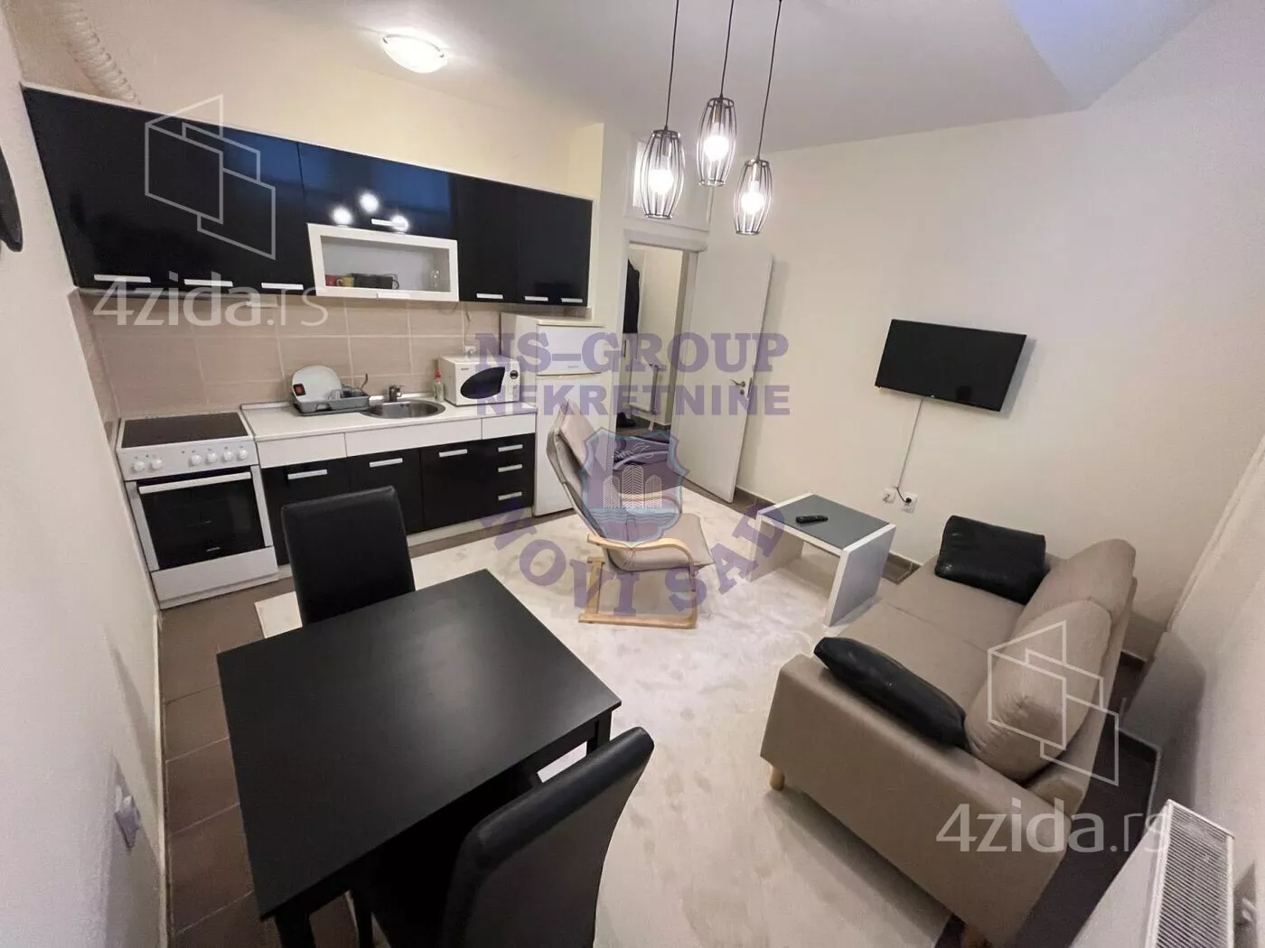 Jednoiposoban stan | 4zida