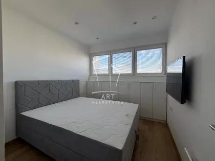 Gospodar Jovanova | 4zida.rs