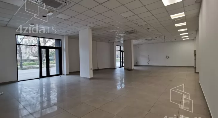 Poslovni prostor | 4zida