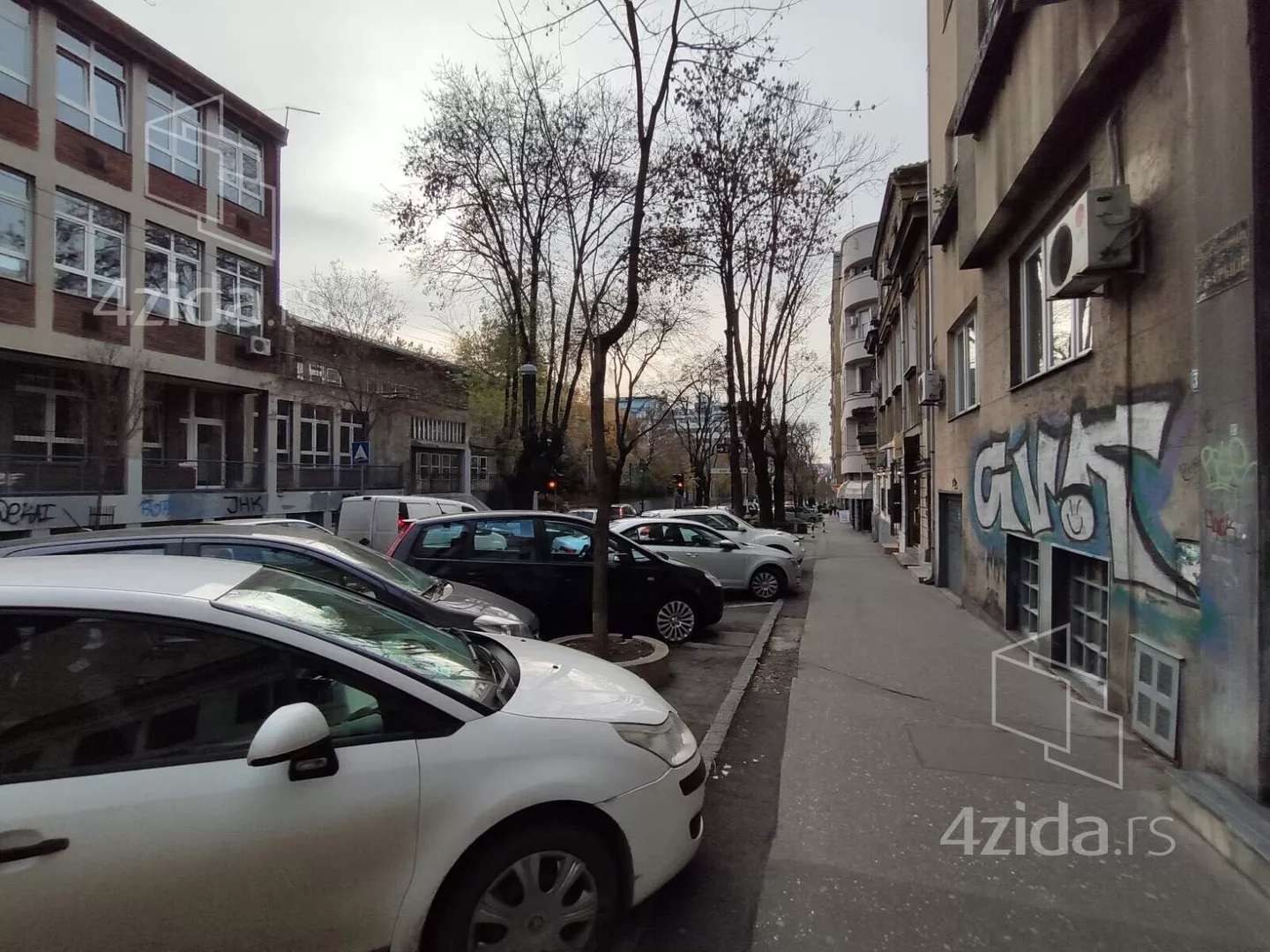 Garsonjera | 4zida