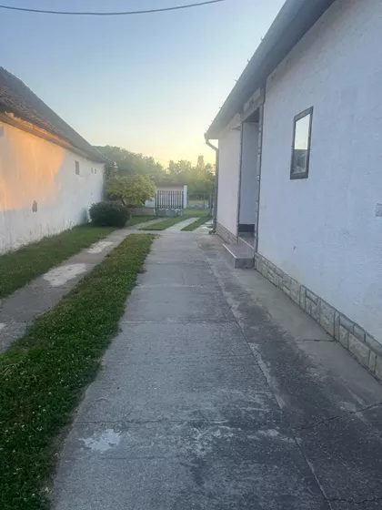 Stanišić | 4zida.rs