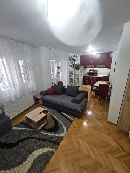 Braće Dirak Bb | 4zida.rs