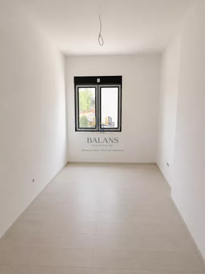 Novi Banovci | 4zida.rs