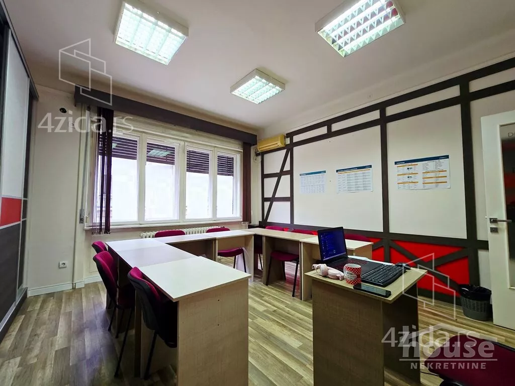 Petosoban stan | 4zida