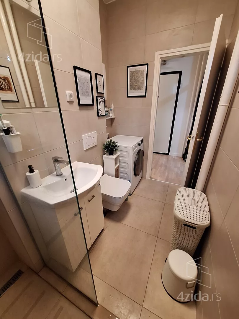 Troiposoban stan | 4zida