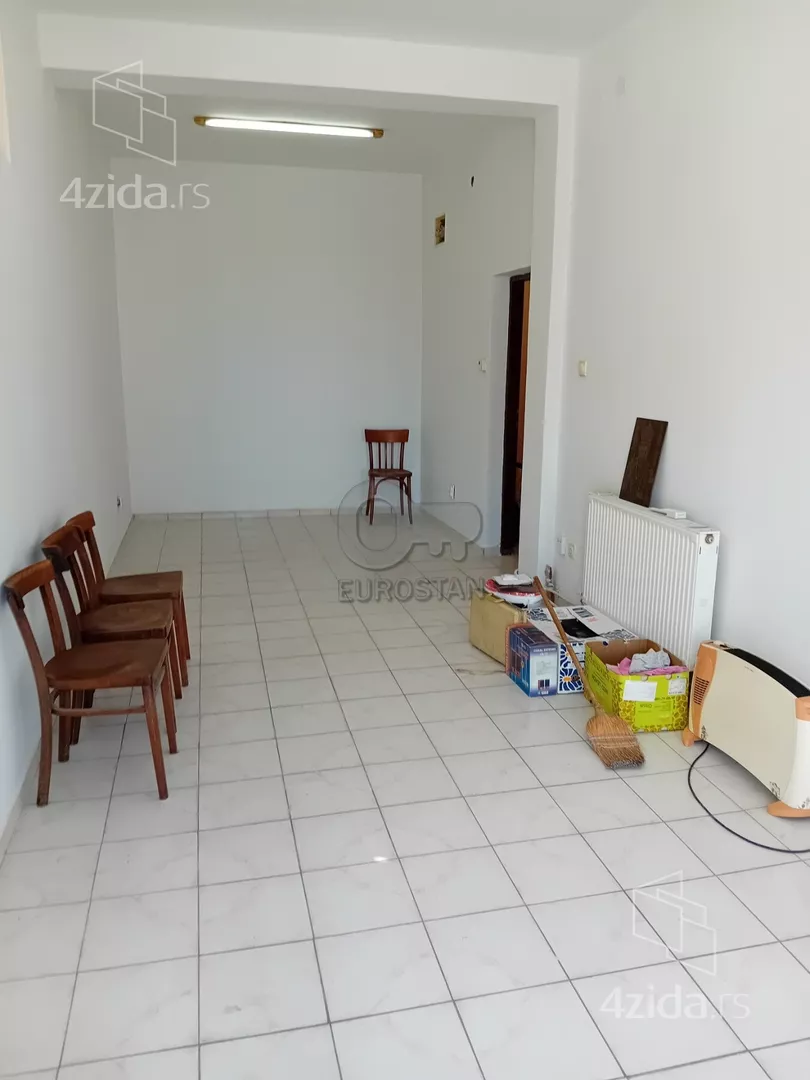 Lokal | 4zida