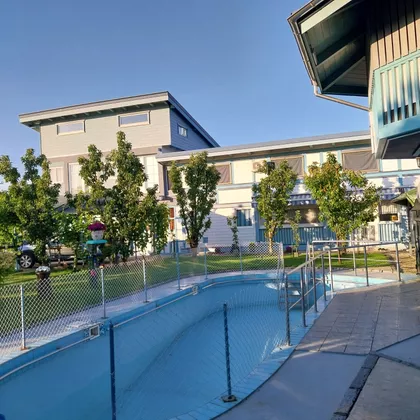 Starine Novaka 8 | 4zida.rs