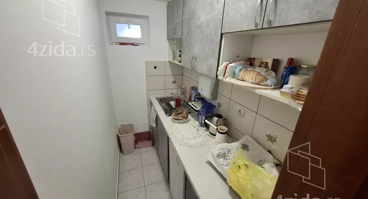 Šestosoban stan | 4zida