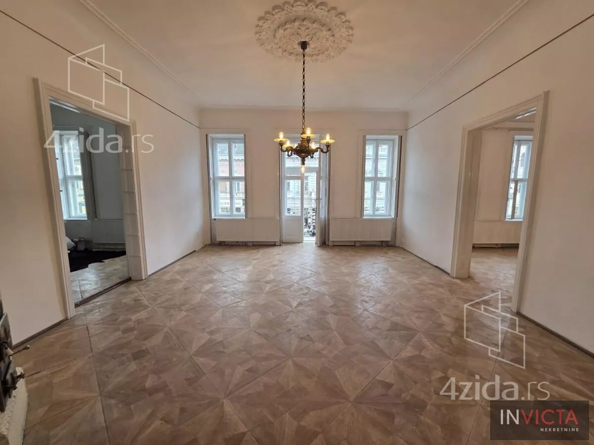 Petosoban stan | 4zida