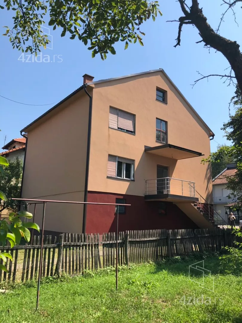 3-etažna kuća | 4zida