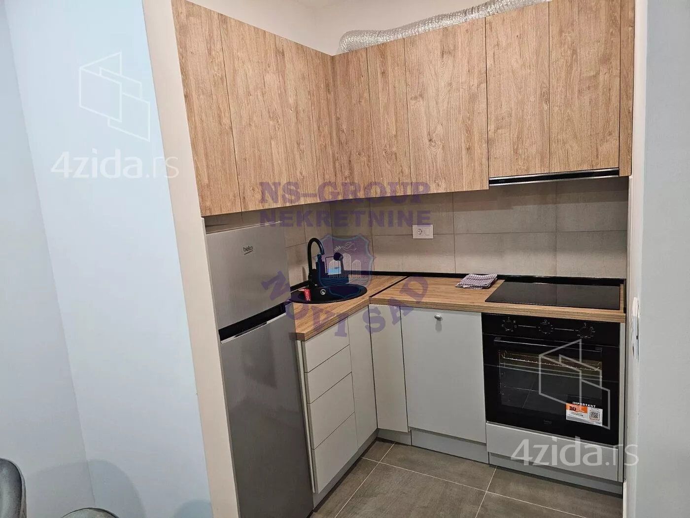 Jednoiposoban stan | 4zida