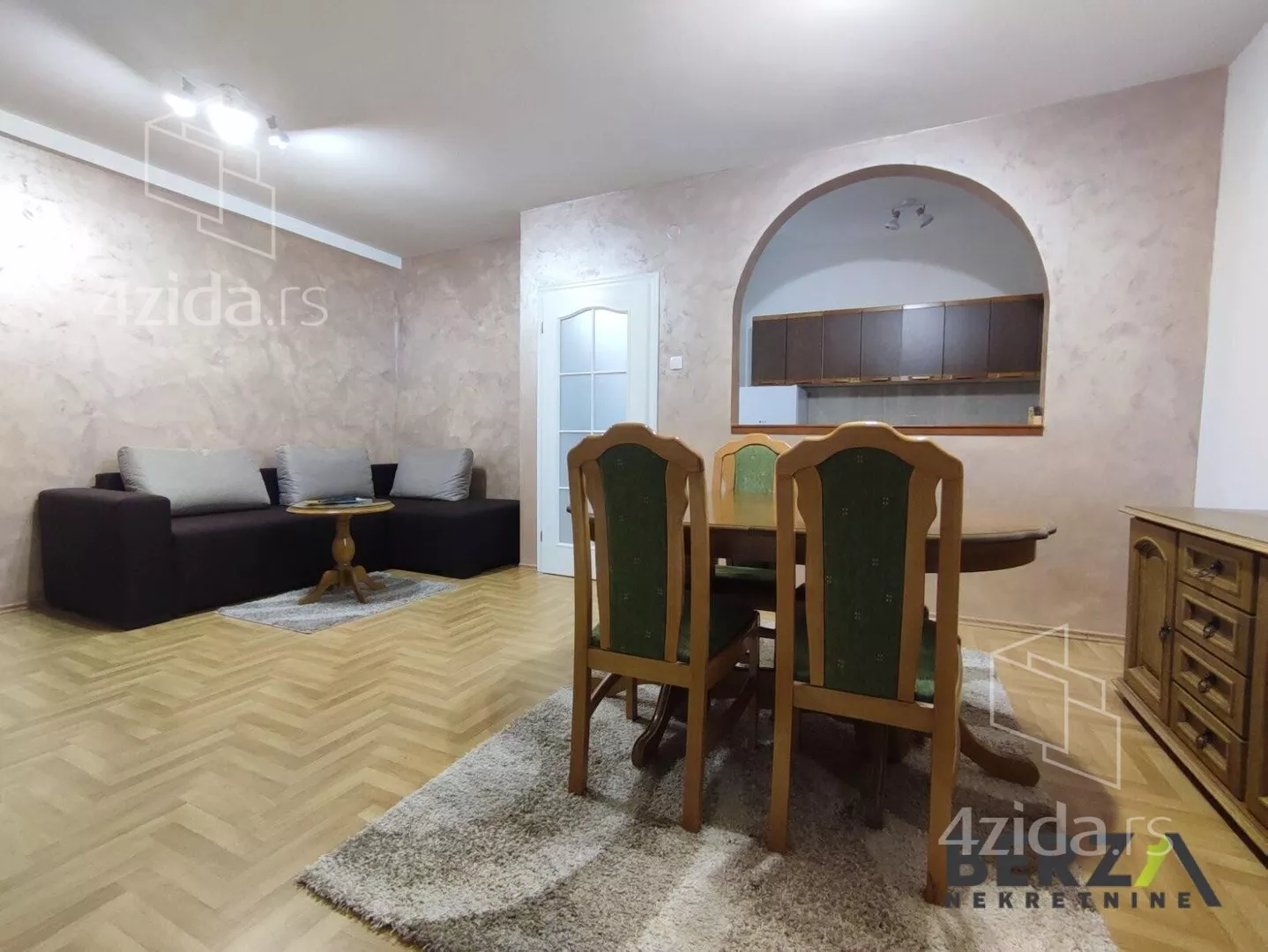 Jednoiposoban stan | 4zida