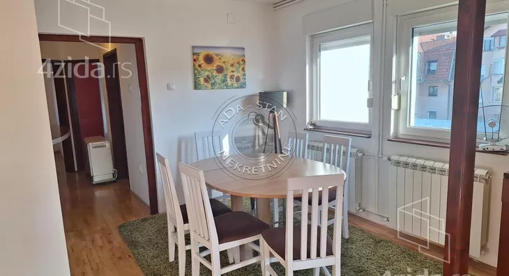 Petosoban stan | 4zida