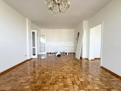 Studentska | 4zida.rs