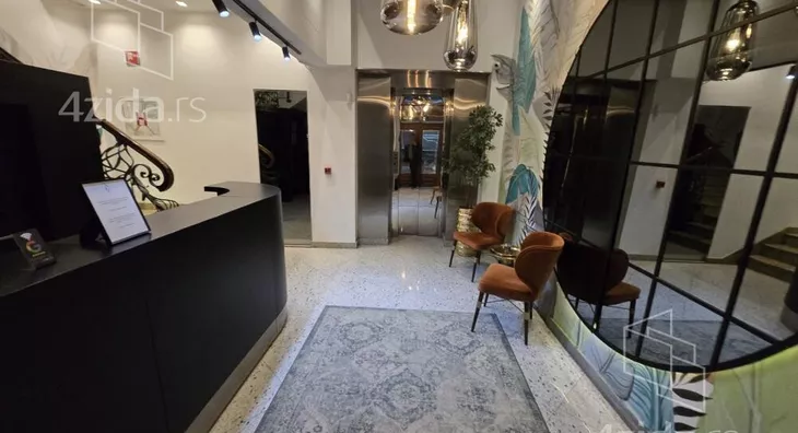 Šestosoban stan | 4zida