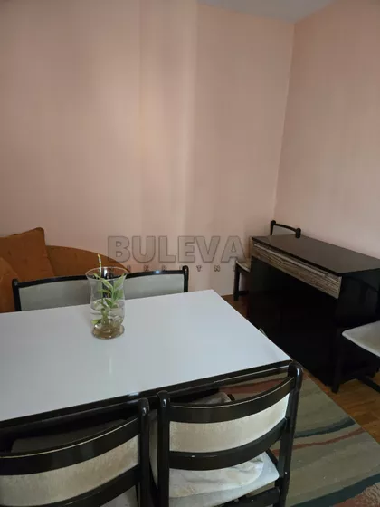 Hajduk Veljkova | 4zida.rs