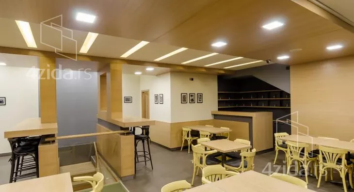 Poslovni prostor | 4zida