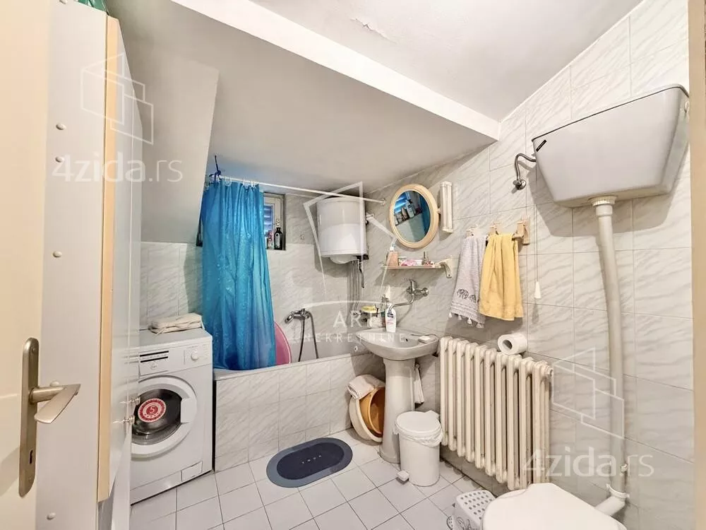 3-etažna kuća | 4zida