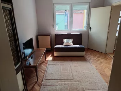 Laze Lazarevića 15 | 4zida.rs
