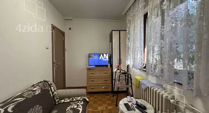 4-etažna kuća | 4zida