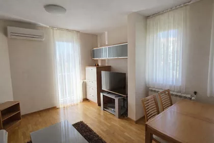 Vojvode Vlahovića Voždovac | 4zida.rs