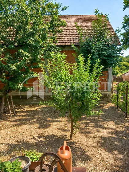 Knežica | 4zida.rs