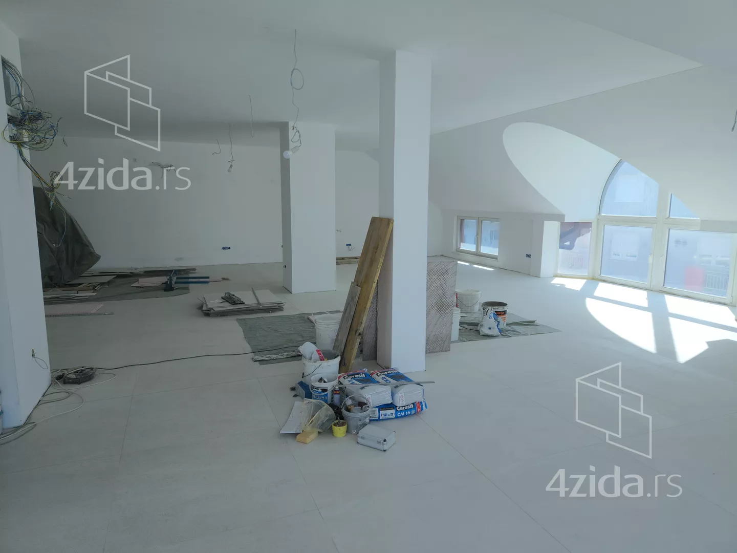 Poslovni prostor | 4zida