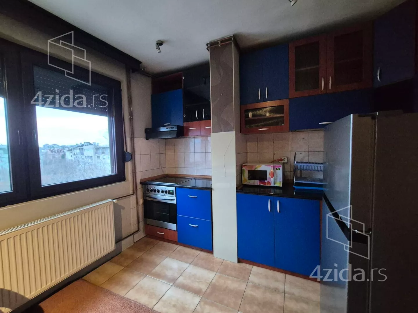 Troiposoban stan | 4zida