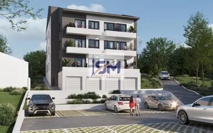 Školska | 4zida.rs
