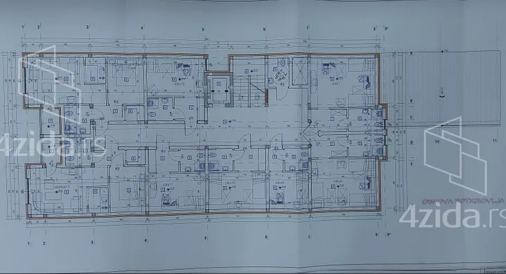 Poslovna zgrada | 4zida