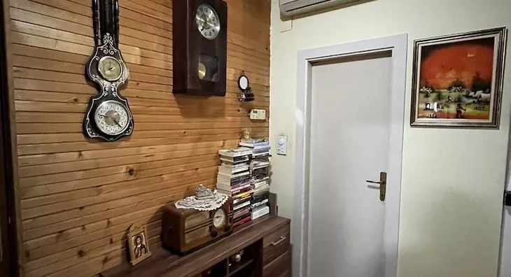 Šestosoban stan | 4zida