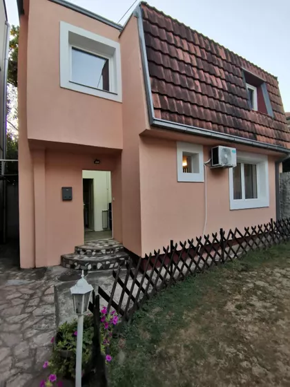 Hektorovićeva | 4zida.rs