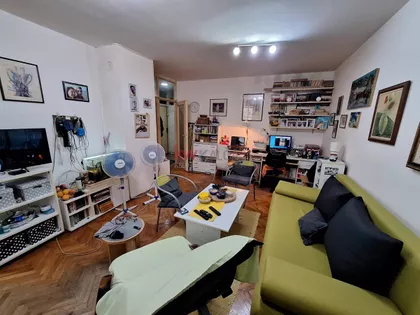 Crveni Krst | 4zida.rs