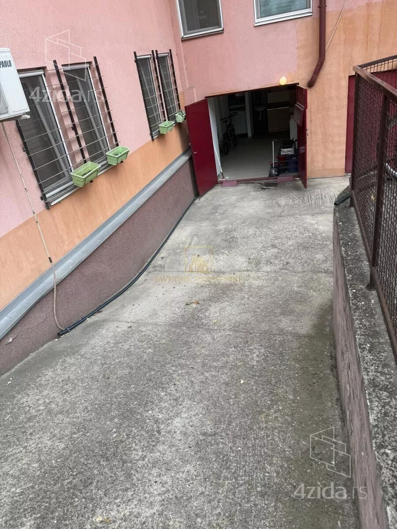 Garaža/Parking | 4zida