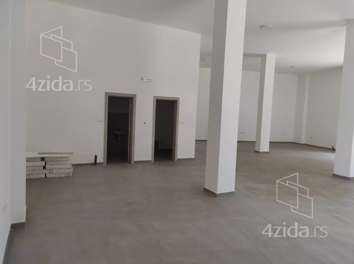Poslovni prostor | 4zida