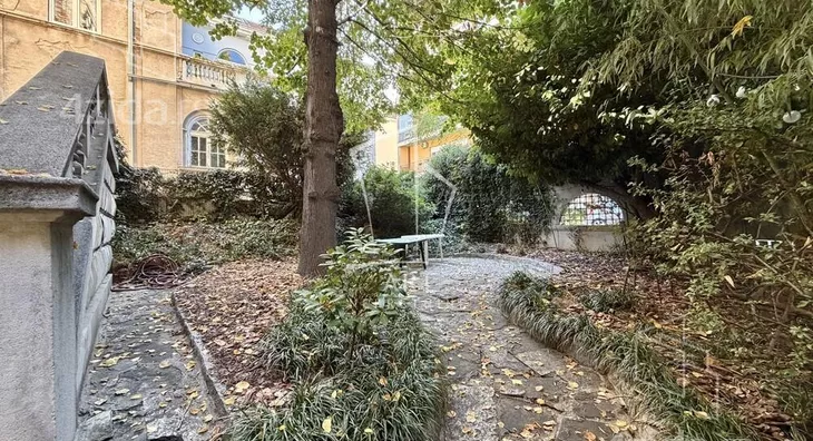 Šestosoban stan | 4zida