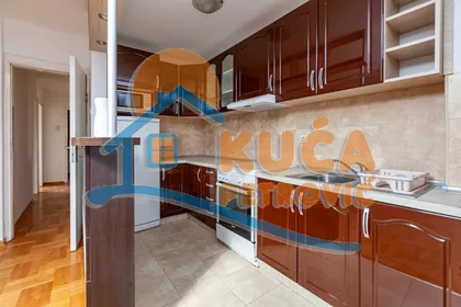 Svetosavska | 4zida.rs