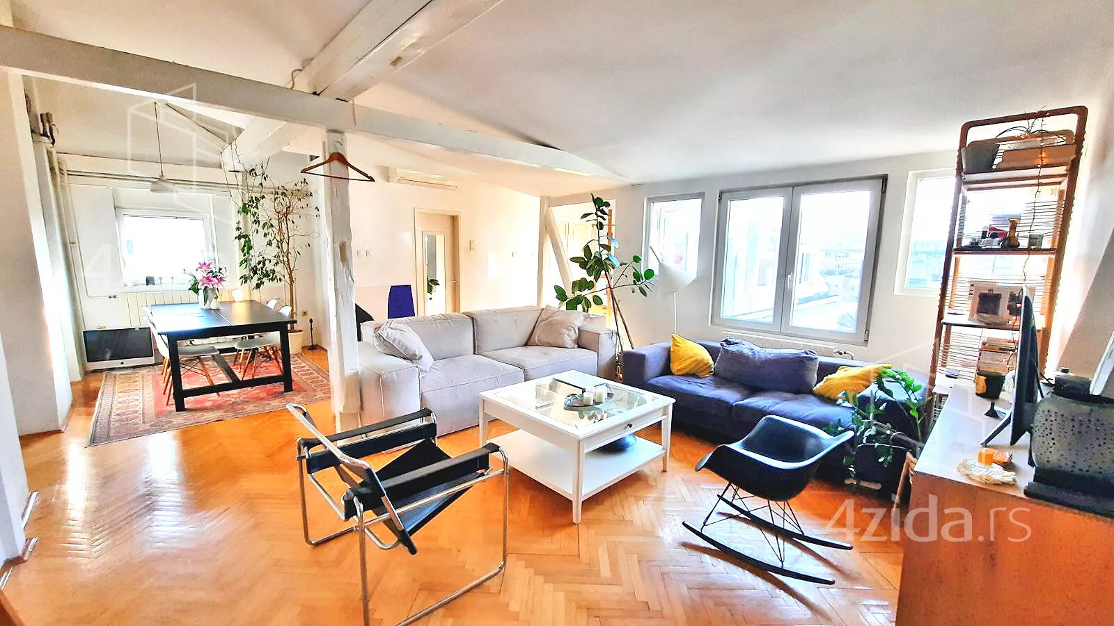 Troiposoban stan | 4zida