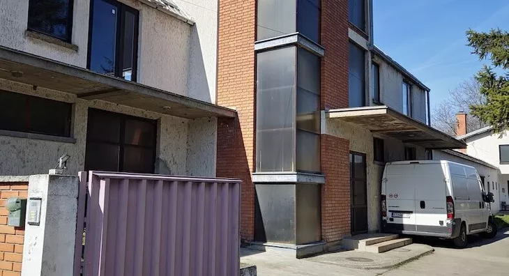 Poslovna zgrada | 4zida